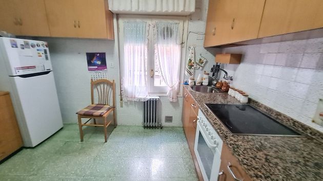 Foto 2 de Pis en venda a Salvador Allende de 3 habitacions amb terrassa i calefacció