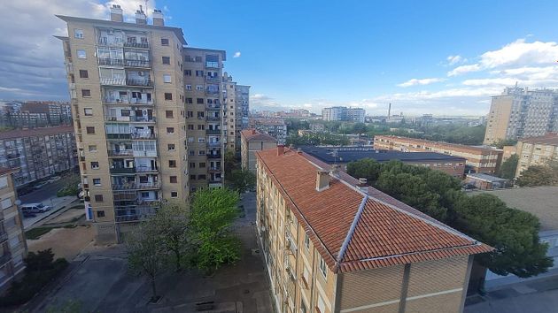 Foto 2 de Venta de piso en Arrabal de 3 habitaciones con terraza y calefacción