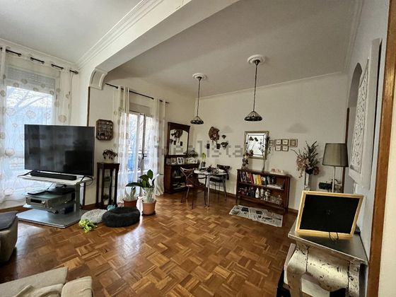 Foto 2 de Pis en lloguer a vía Gran de Ramón y Cajal de 6 habitacions amb terrassa i mobles