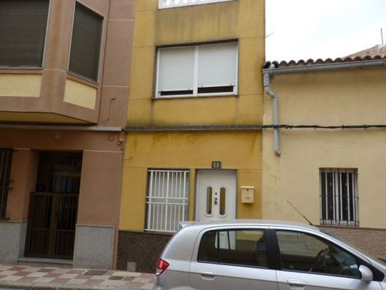 Foto 1 de Casa en venda a calle Barranc de 3 habitacions amb terrassa i garatge