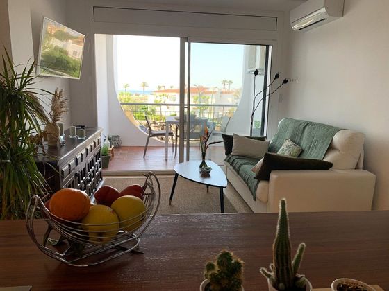 Foto 2 de Estudio en venta en calle Bahia con terraza y aire acondicionado