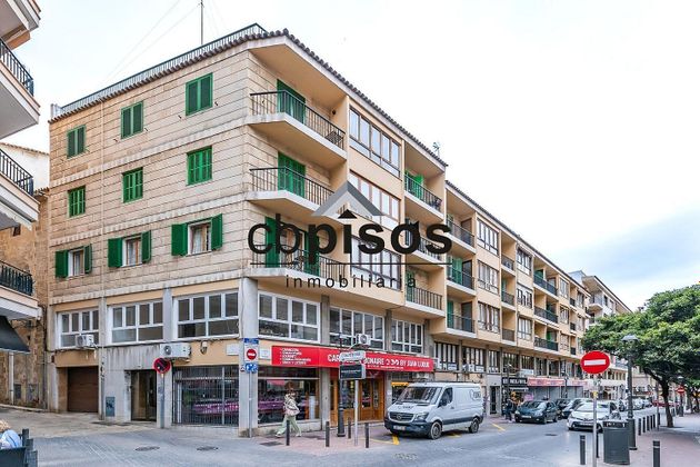 Foto 1 de Ático en venta en La Llotja - Sant Jaume de 2 habitaciones con terraza y balcón