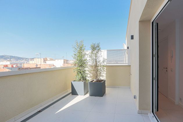 Foto 2 de Àtic en venda a El Poble Sec - Parc de Montjuïc de 1 habitació amb terrassa i balcó