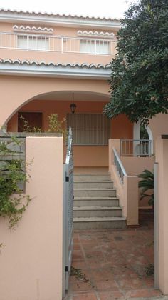 Foto 2 de Casa en lloguer a calle Mareny Blau de 6 habitacions amb terrassa i jardí