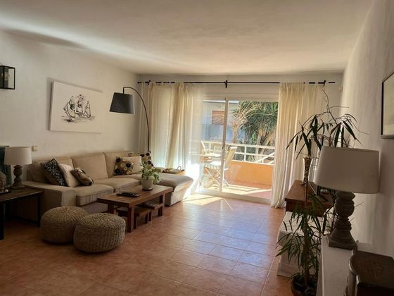 Foto 1 de Casa adosada en venta en S'Eixample - Can Misses de 4 habitaciones con terraza y piscina