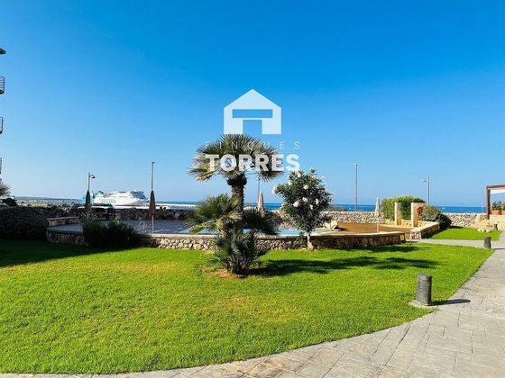 Foto 1 de Pis en venda a Ciutadella de 3 habitacions amb terrassa i piscina