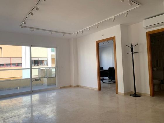 Foto 1 de Oficina en alquiler en S'Eixample - Can Misses con terraza y aire acondicionado