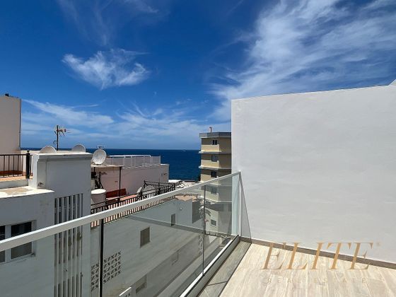 Foto 2 de Venta de piso en calle Miguel Marrero Rodríguez de 2 habitaciones con terraza y piscina