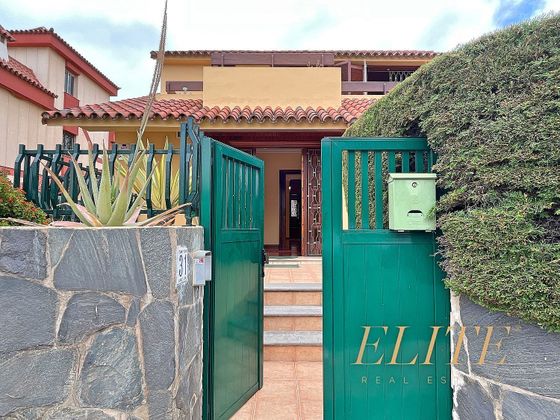 Foto 2 de Xalet en venda a calle Juan Melián Alvarado de 5 habitacions amb terrassa i garatge
