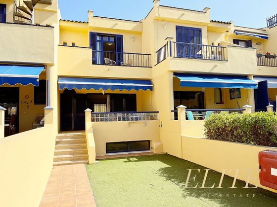 Foto 1 de Chalet en venta en calle Mar Caspio de 3 habitaciones con terraza y piscina