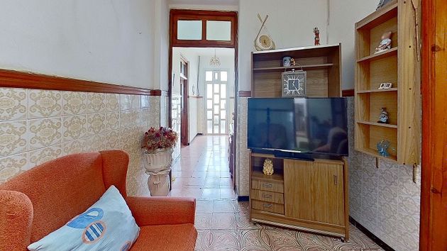 Foto 1 de Xalet en venda a Vecindario-Paredilla-Sardina de 4 habitacions amb aire acondicionat