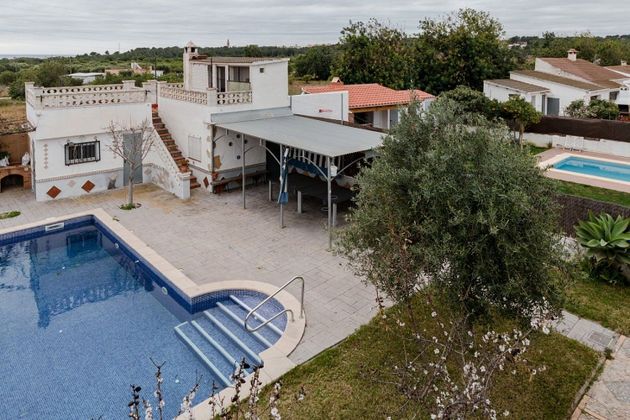 Foto 2 de Casa en venda a calle De Creixell de 7 habitacions amb terrassa i piscina
