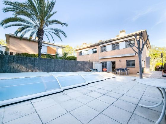 Foto 2 de Casa en venda a Arenys de Munt de 5 habitacions amb terrassa i piscina