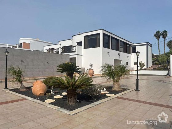 Foto 2 de Chalet en venta en Güime de 4 habitaciones con terraza y piscina