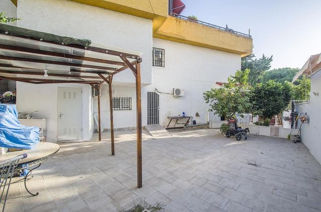 Foto 2 de Venta de piso en Montemar de 6 habitaciones con terraza y piscina
