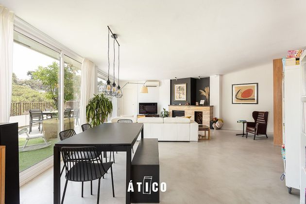 Foto 2 de Ático en venta en Vallcarca i els Penitents de 4 habitaciones con terraza y garaje