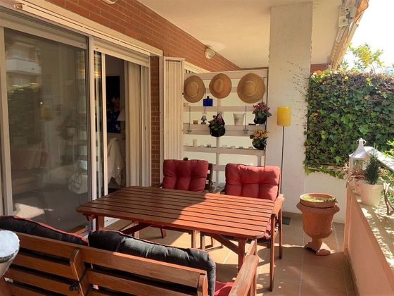 Foto 1 de Piso en venta en Calafell Platja de 4 habitaciones con terraza y piscina