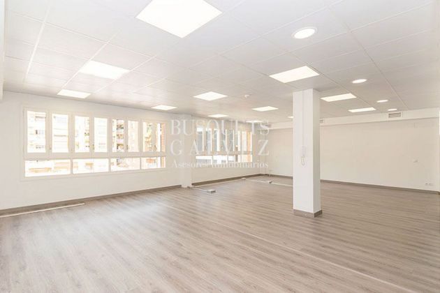 Foto 1 de Venta de oficina en Les Corts con aire acondicionado y ascensor