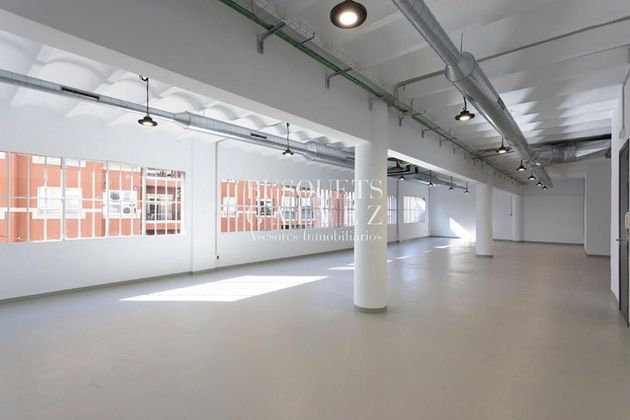 Foto 1 de Oficina en lloguer a Sants-Badal de 210 m²