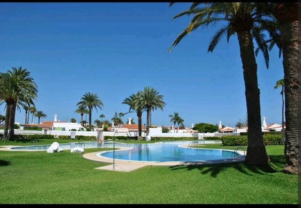 Foto 2 de Chalet en alquiler en Playa del Inglés de 2 habitaciones con terraza y piscina