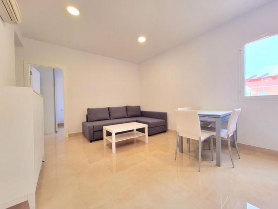 Foto 2 de Alquiler de piso en Playa del Hombre - Taliarte - Salinetas de 3 habitaciones con muebles y aire acondicionado