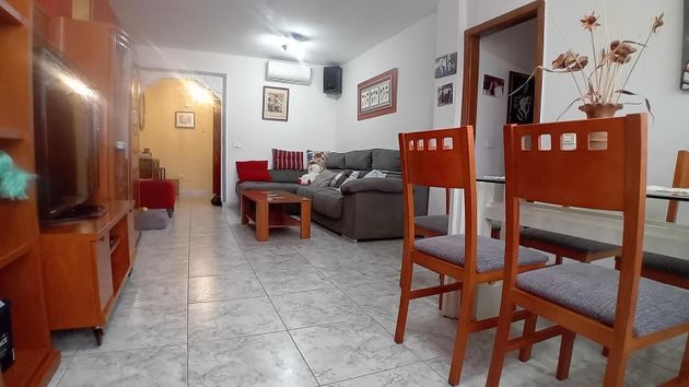 Foto 2 de Venta de piso en San Fernando de 3 habitaciones con aire acondicionado