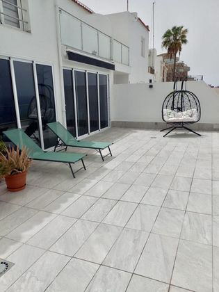 Foto 1 de Dúplex en alquiler en Arguineguín de 2 habitaciones con terraza y piscina