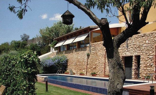 Foto 1 de Edifici en venda a Sant Pere de Ribes Centro amb piscina