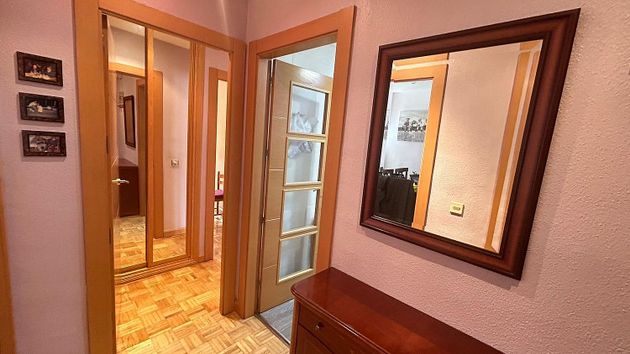 Foto 2 de Piso en venta en Covibar - Pablo Iglesias de 3 habitaciones con piscina y aire acondicionado