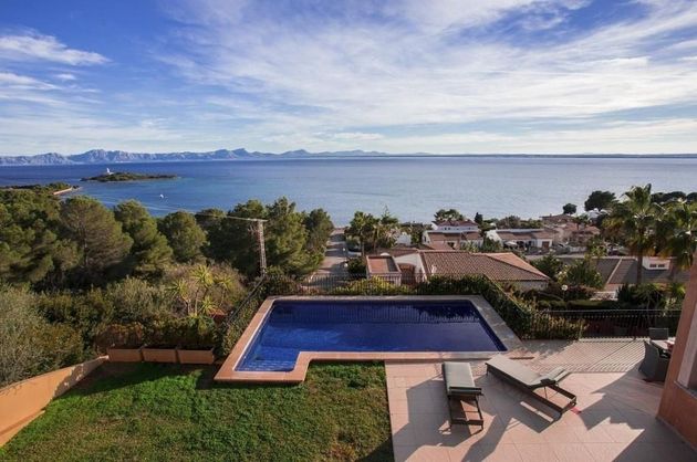 Foto 1 de Casa en venda a Port d'Alcúdia - Platja d'Alcúdia de 4 habitacions amb terrassa i piscina