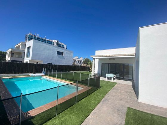 Foto 2 de Chalet en venta en Can Picafort de 5 habitaciones con terraza y piscina