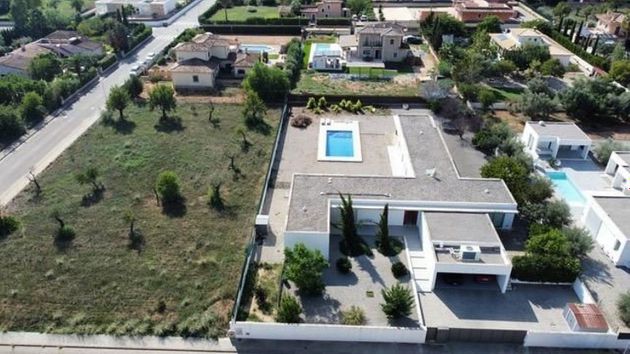 Foto 2 de Venta de chalet en Es Garrovers de 4 habitaciones con terraza y piscina