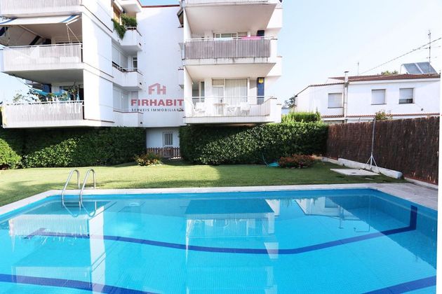Foto 2 de Venta de piso en Arenys de Mar de 3 habitaciones con terraza y piscina