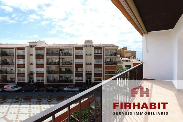 Foto 1 de Alquiler de piso en Arenys de Mar de 4 habitaciones con balcón