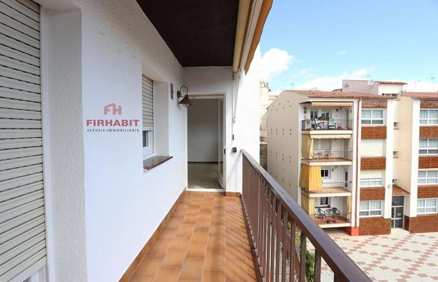 Foto 2 de Alquiler de piso en Arenys de Mar de 4 habitaciones con balcón