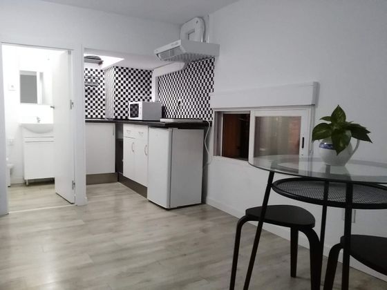 Foto 1 de Venta de dúplex en calle Angela González de 6 habitaciones con aire acondicionado y calefacción