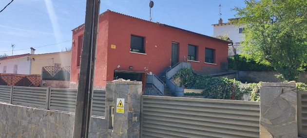 Foto 1 de Venta de chalet en Lliçà d´Amunt de 3 habitaciones con terraza y jardín