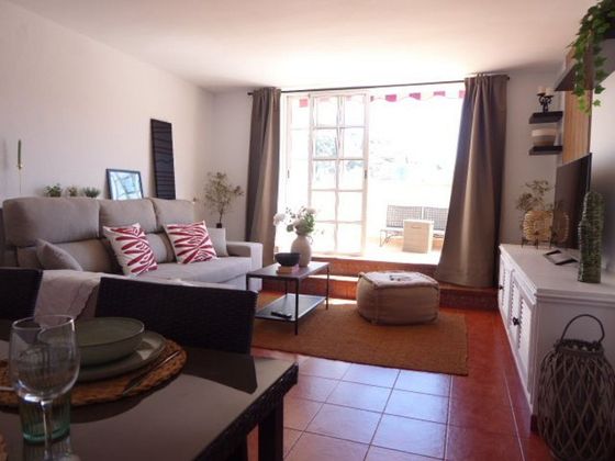 Foto 2 de Alquiler de ático en El Ejido - La Merced - La Victoria de 2 habitaciones con terraza y muebles