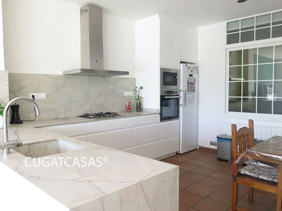 Foto 2 de Casa en venta en Ca n'Oriol de 4 habitaciones con terraza y piscina