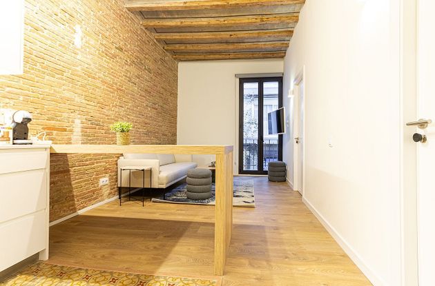 Foto 2 de Pis en lloguer a calle De Santa Peronella Sarriàsant Gervasi de 4 habitacions amb terrassa i mobles