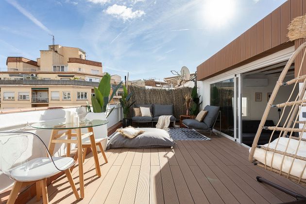 Foto 1 de Ático en alquiler en calle De València Barcelona Spain de 1 habitación con terraza y muebles