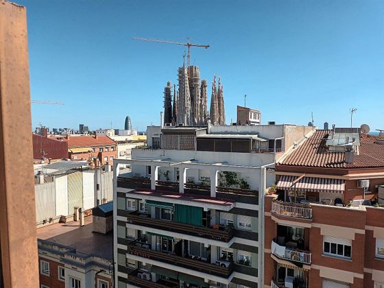 Foto 1 de Ático en venta en El Camp d'en Grassot i Gràcia Nova de 3 habitaciones con terraza y aire acondicionado