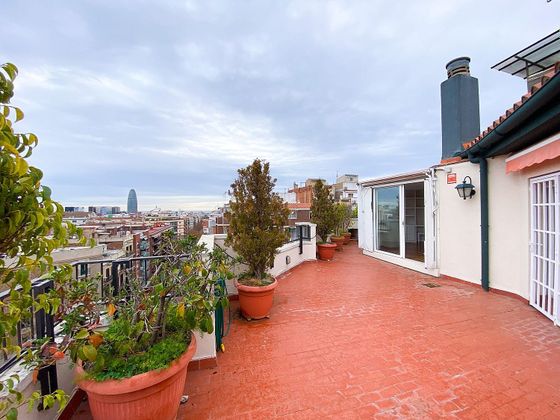 Foto 2 de Àtic en venda a La Sagrada Família de 5 habitacions amb terrassa i garatge