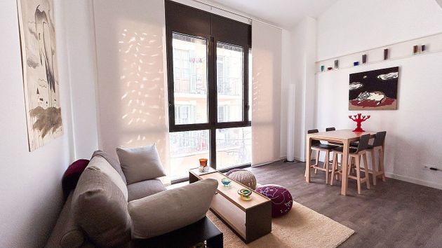 Foto 2 de Dúplex en venda a Vila de Gràcia de 2 habitacions amb aire acondicionat i calefacció