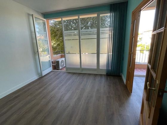 Foto 1 de Venta de local en Segur de Calafell con aire acondicionado