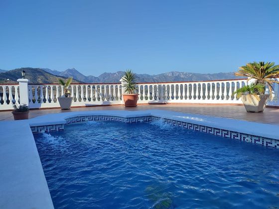 Foto 2 de Venta de chalet en Torrox Pueblo de 3 habitaciones con terraza y piscina