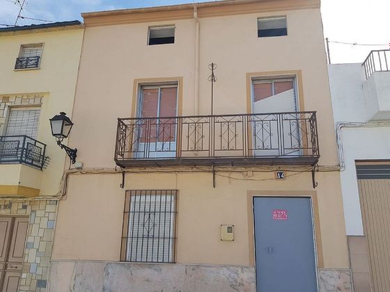 Foto 2 de Casa en venda a Torre del Campo de 3 habitacions amb terrassa