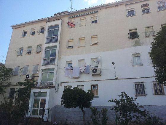 Foto 1 de Piso en venta en La Cañada de 3 habitaciones con terraza
