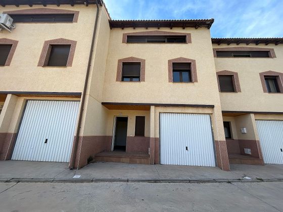 Foto 2 de Casa en venda a Pastrana de 4 habitacions amb garatge