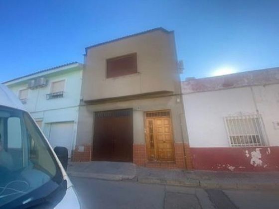 Foto 1 de Casa en venda a Socuéllamos de 3 habitacions amb garatge